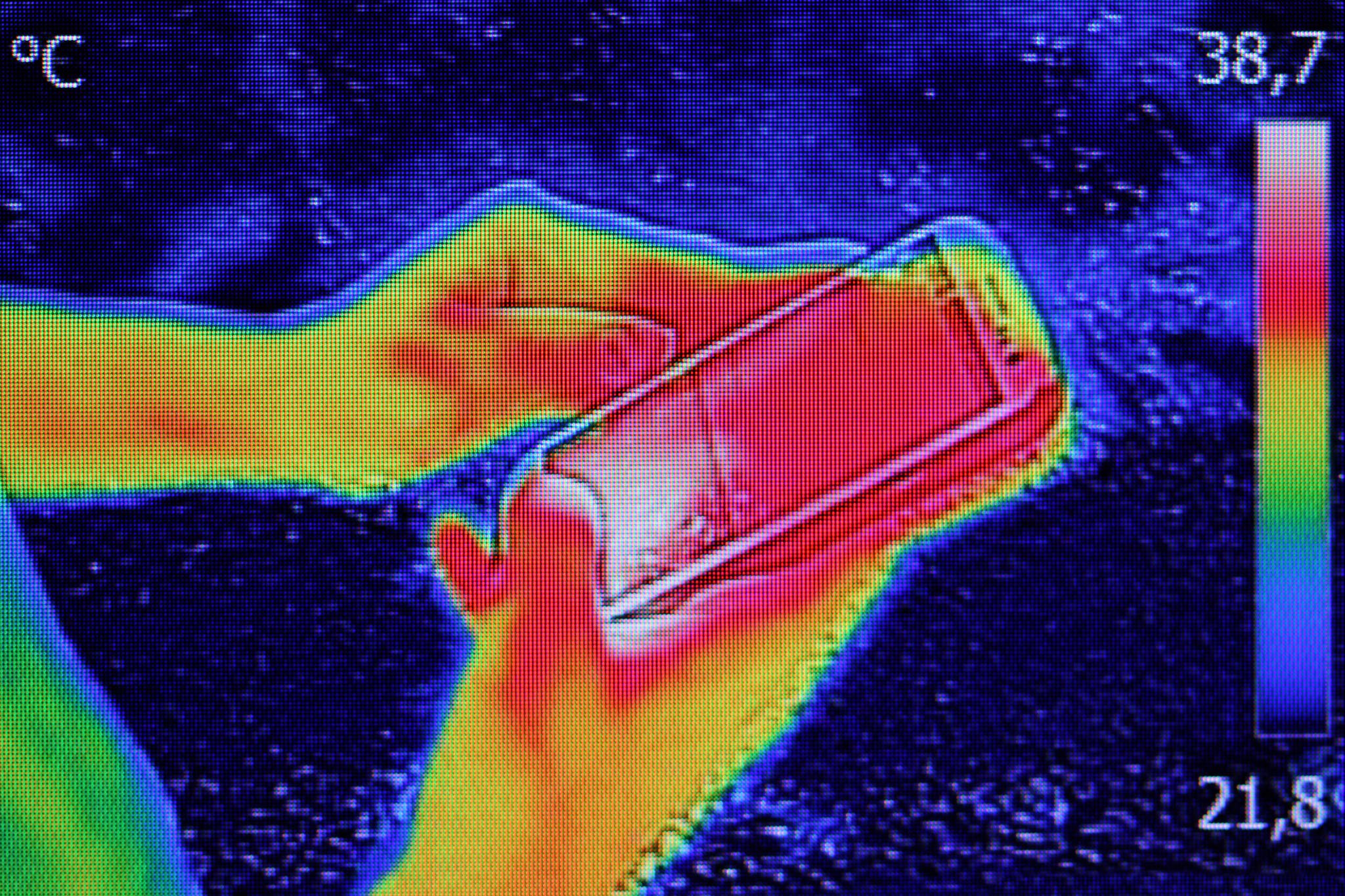 Biểu đồ nhiệt bức xạ trên điện thoại